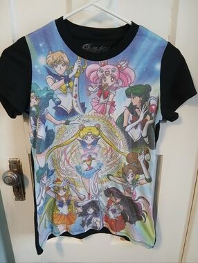 S Vintage Sailor Moon T-shirt Top Womens Teen Clothing Collectible Anime Girls